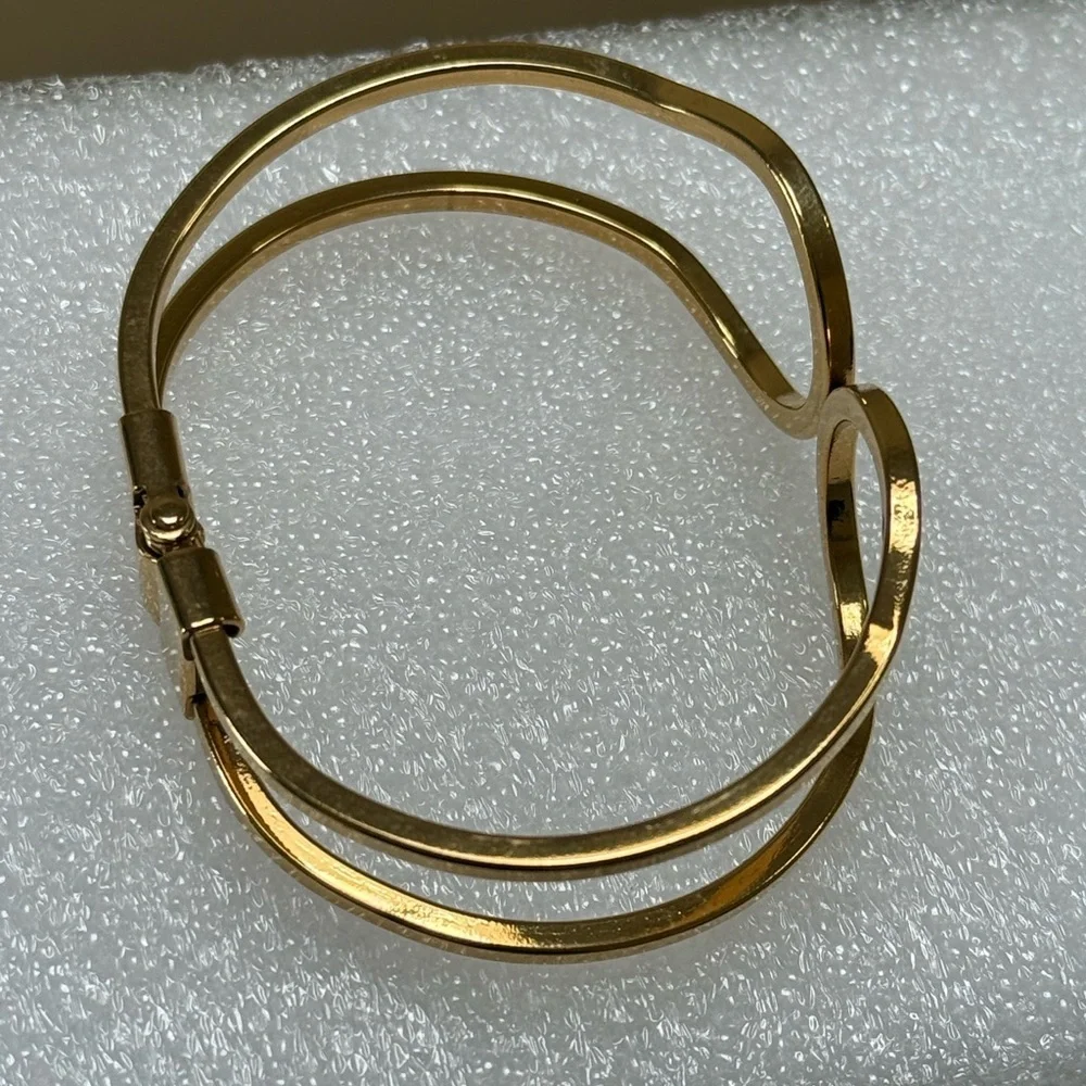 Bangle - Picture 3 of 6